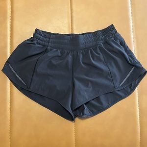 Lululemon | Hotty Hot II 2.5” LR | Black